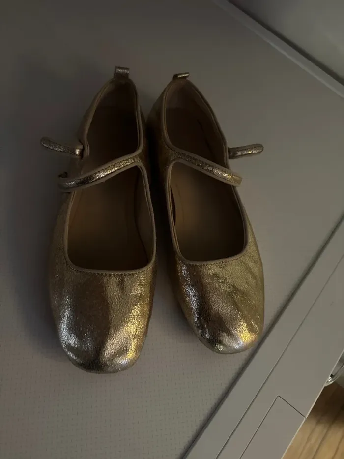 Ballerine doré 38 Zara