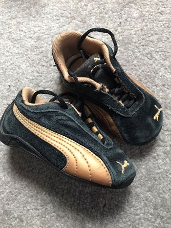 Baskets Puma bébé taille 20