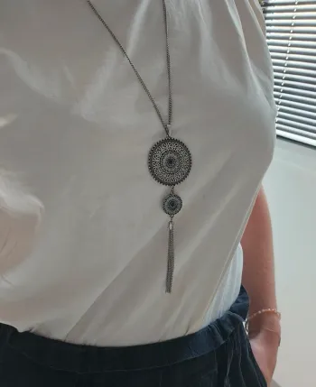 Collier long argenté style bohème