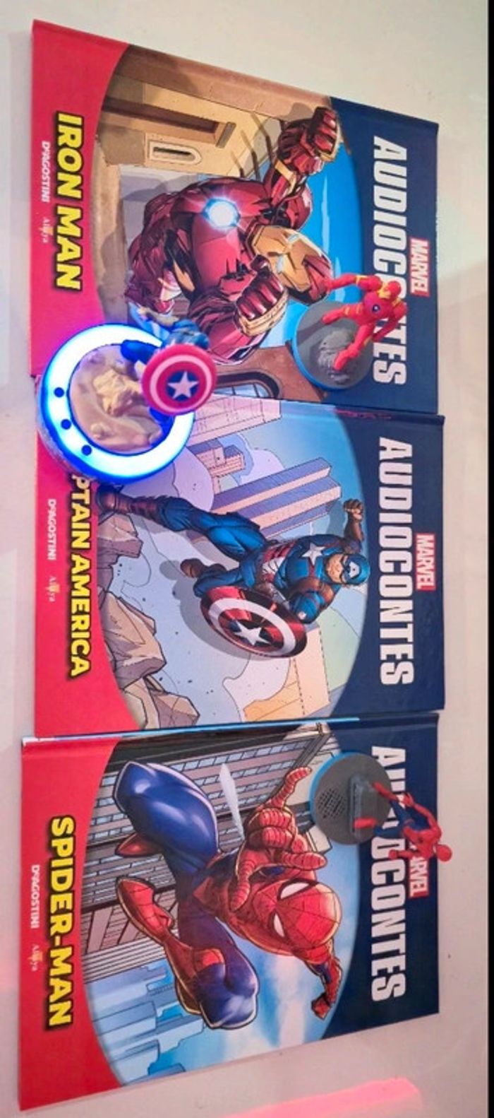 Audiocontes Marvel avec enceinte, 3 livres et 3 figurines marvel - photo numéro 2