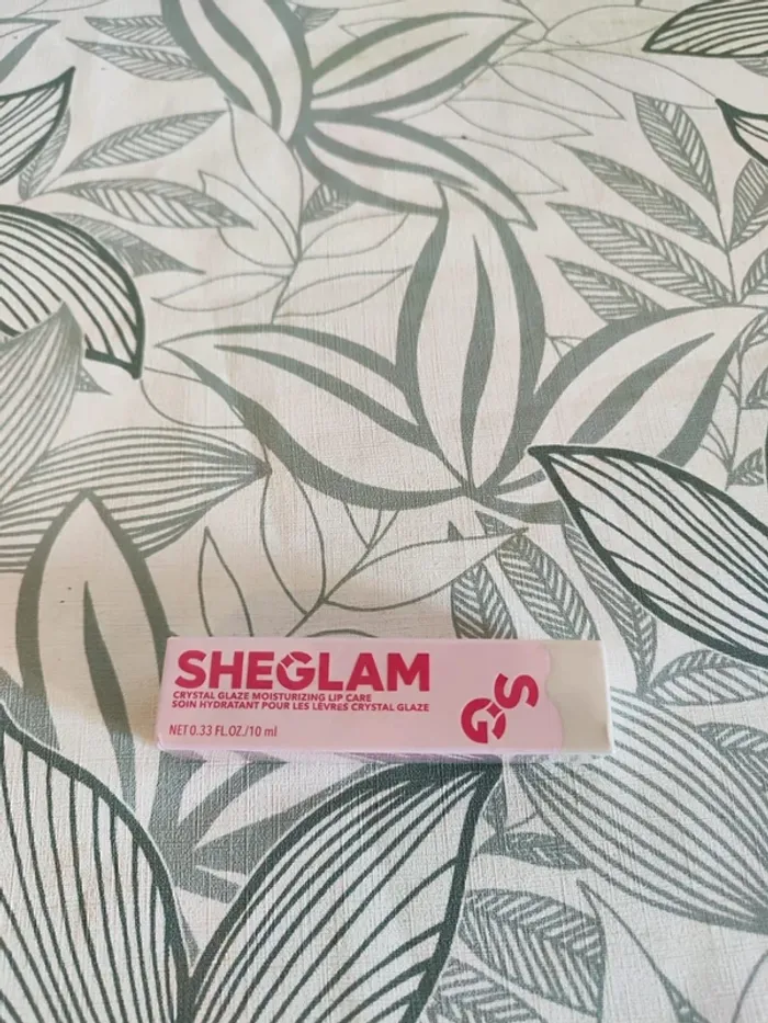 Sheglam soin hydratant pour les levres crystal glaze strawberry milk 10ml