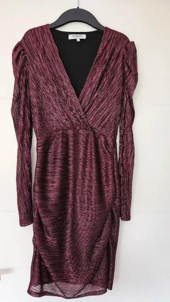 Neuve Robe fils métallisés, taille 36, Morgan