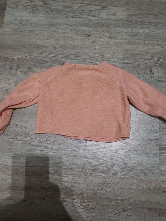 Gilet orange corail avec boutons bois - photo numéro 4