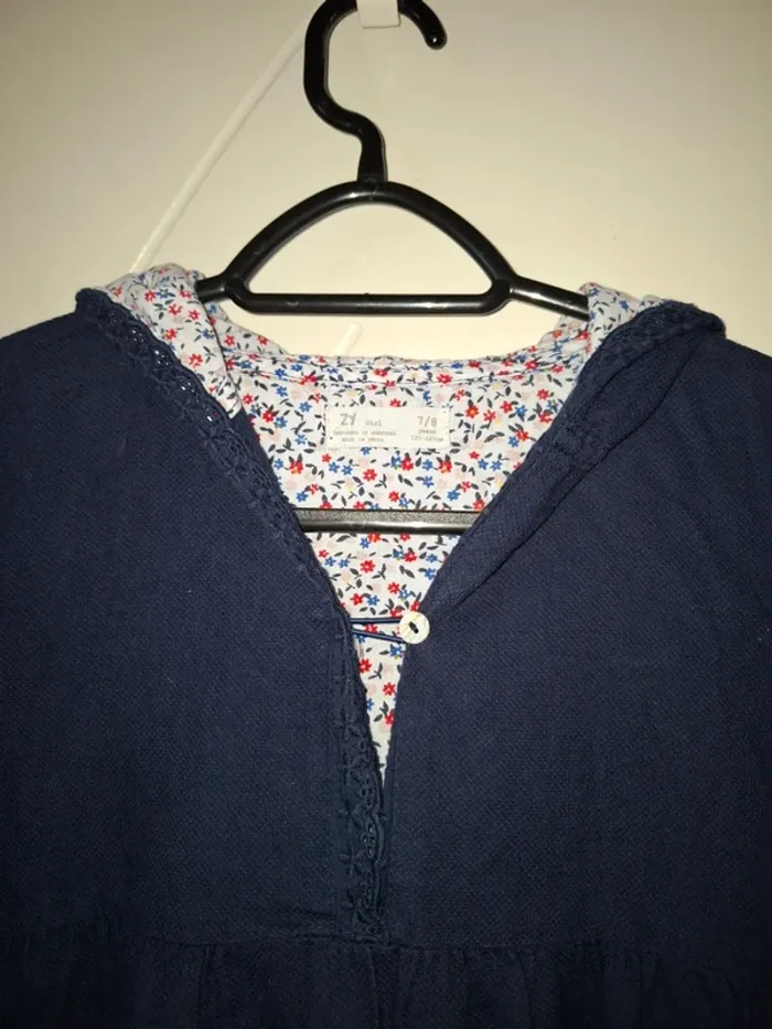 Robe à capuche Zippy neuve 7/8 ans - photo numéro 2