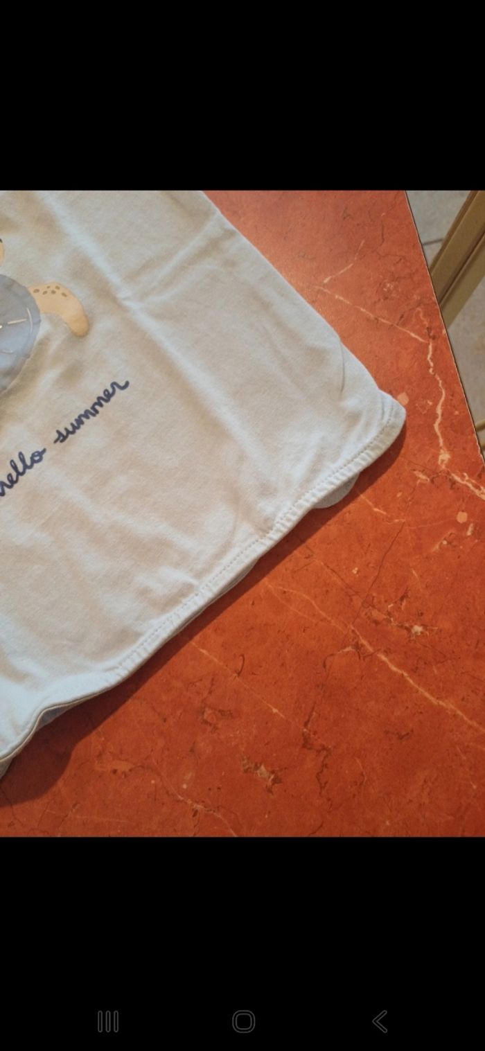 T.shirt bébé taille 12 mois - photo numéro 3