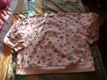 Sweat rose Minnie esprit Noël T46/48 neuf