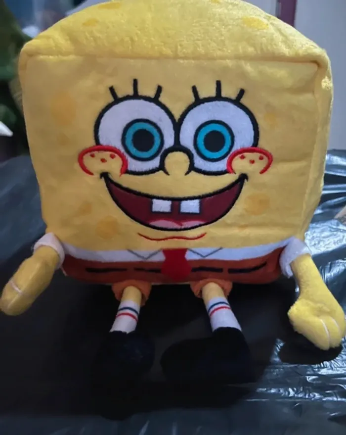 Peluche bob l éponge carré