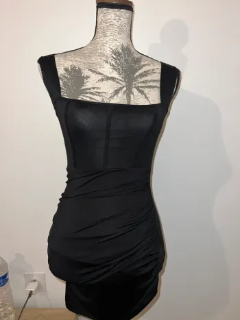 Robe noire