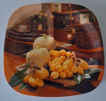Assiette vintage avec trois compartiments