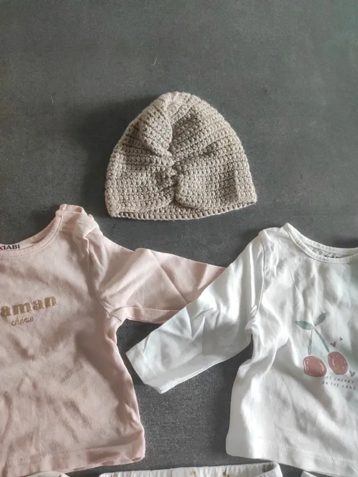 Lot bébé 1 mois fille - photo numéro 4