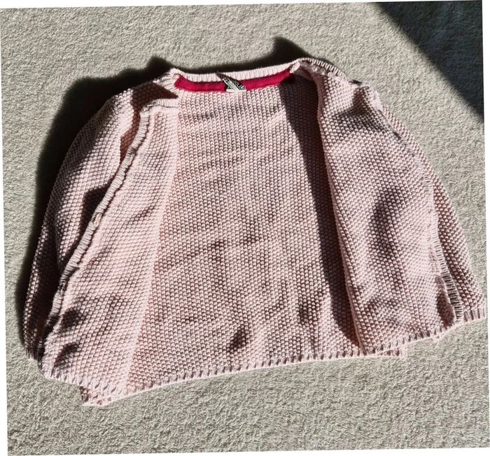 Très beau gilet 23 mois - photo numéro 2