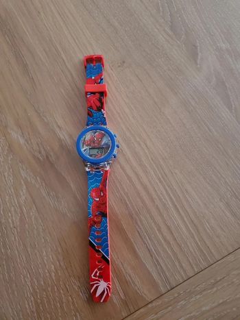 Montre enfant Spiderman toute neuve