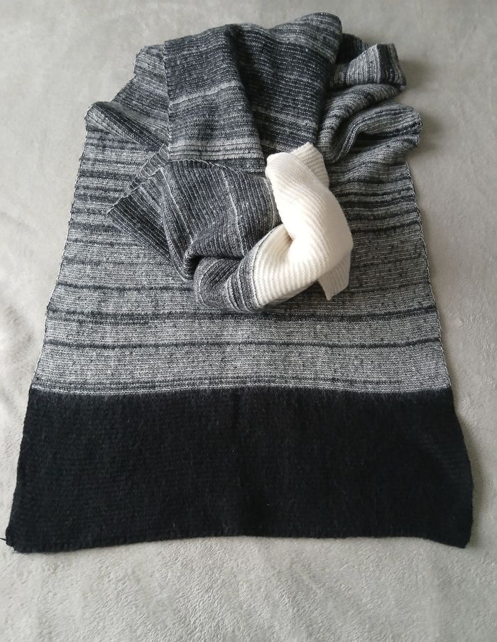 Écharpe 
Dimensions : 184 cm x 50 cm - photo numéro 2