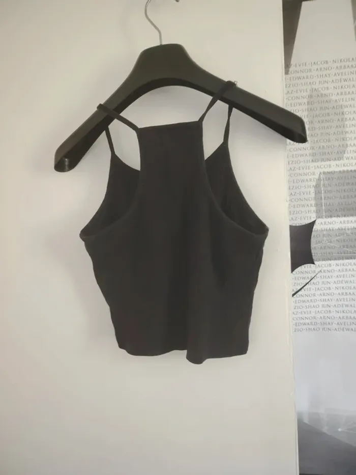 Crop top shein XS - photo numéro 3