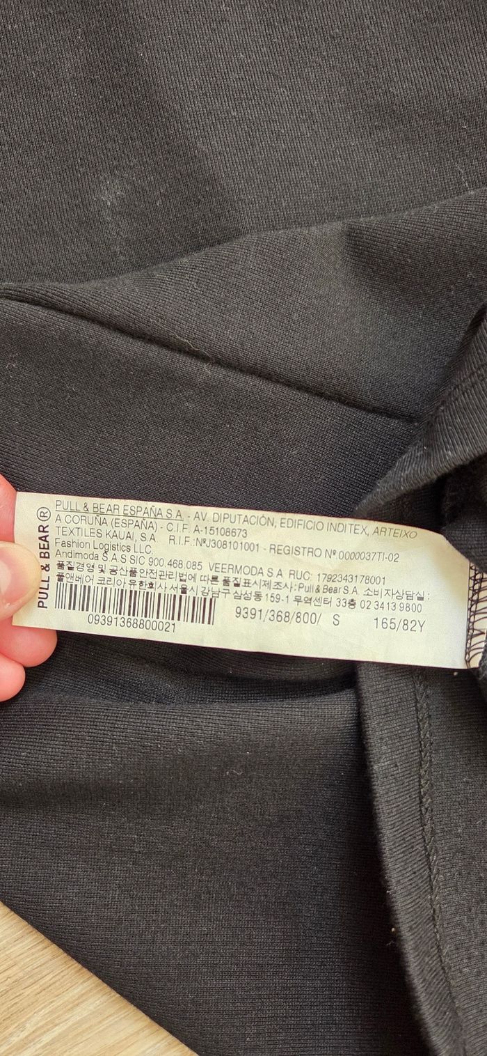 Robe Pull & Bear taille S noire en très bon état - photo numéro 5