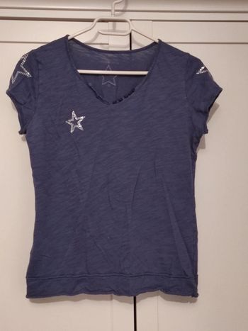 Tee Shirt bleu avec décoration étoiles - Cache Cache