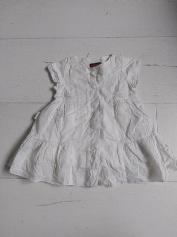 Robe blanche et dentelle Catimini Taille 3 mois