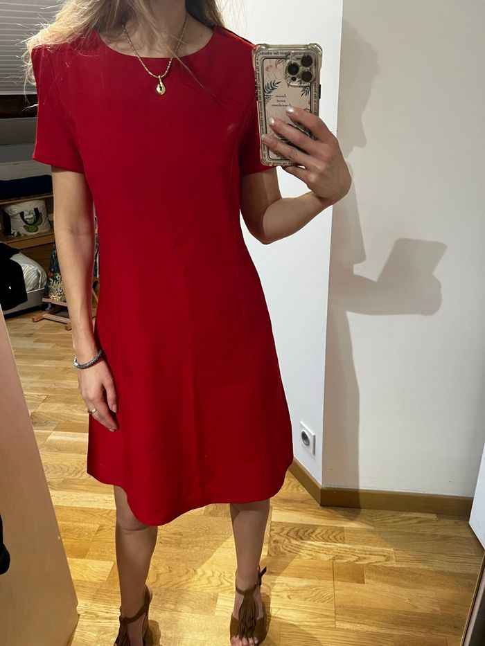 Superbe robe rouge - photo numéro 2