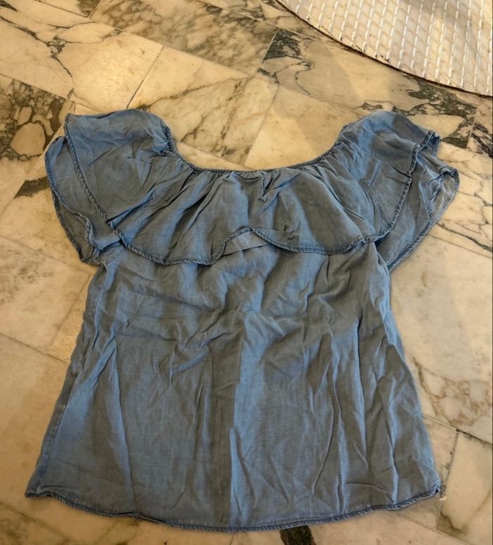 Blouse épaules dénudées – Kiabi – Taille M - Très bon état - photo numéro 1
