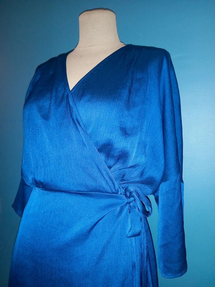 Jolie robe portefeuille XL - photo numéro 2