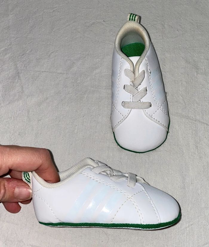 baskets Adidas Taille 17