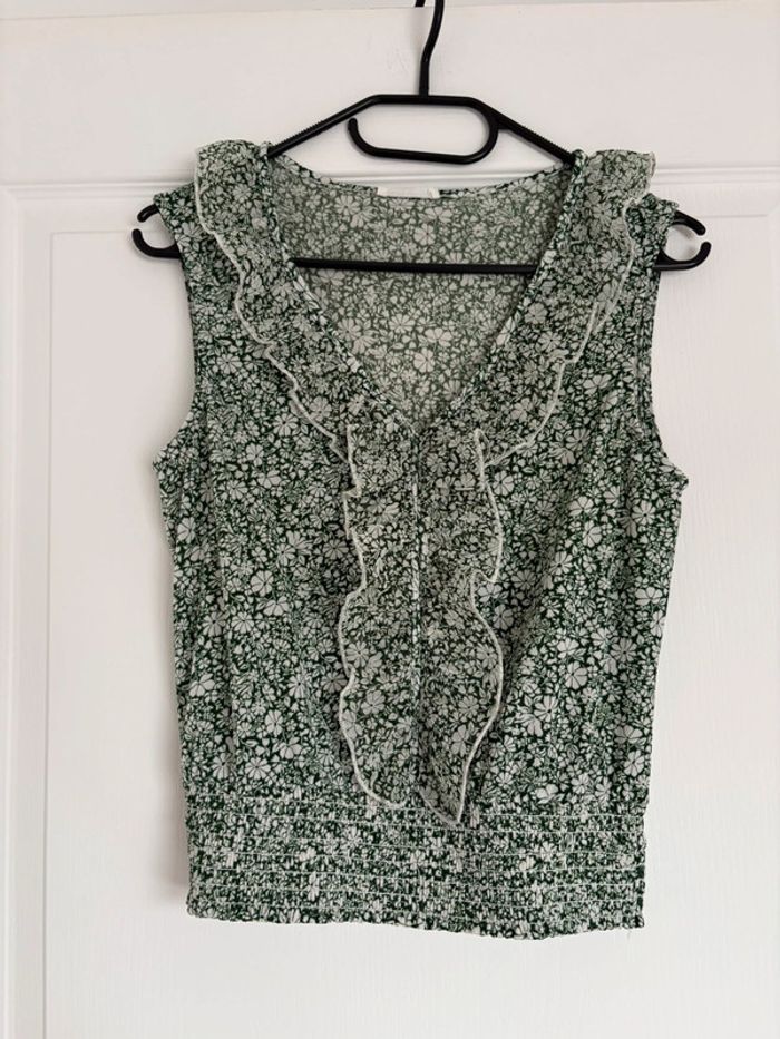 Top fleuri vintage vert sans manches Cache Cache M💚 - photo numéro 2