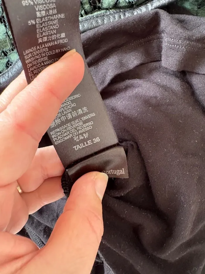 Haut Cop Copine dentelle vert et noir + broche nœud similicuir – Taille 36 - photo numéro 6