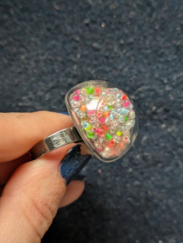 Bague en verre ronde style pylônes - photo numéro 2