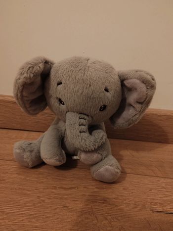 Peluche éléphant