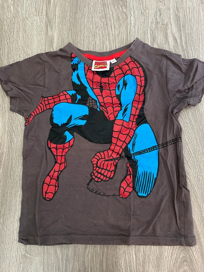 Tee shirt Spiderman 8 ans