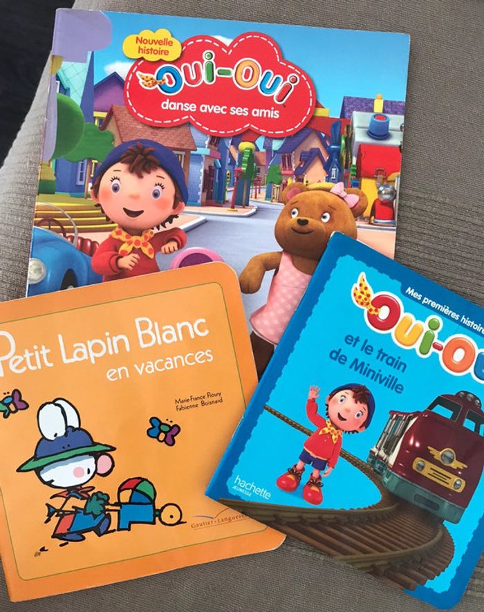 Lot 3 livres. Oui-Oui et Petit lapin blanc