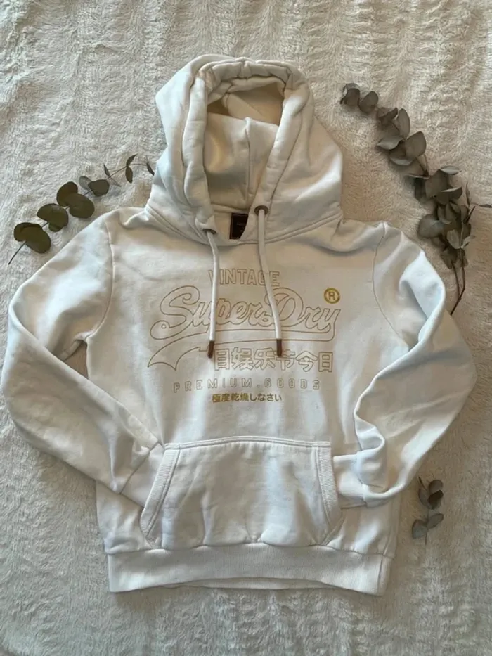 Superbe sweat blanc Superdry