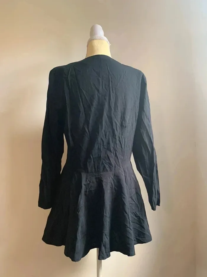 Tunique noire à manches longues – Taille 40/42 - photo numéro 3