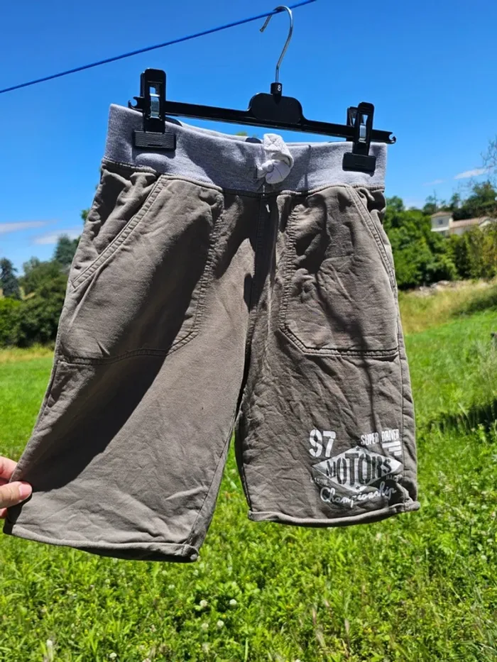 Short vert kaki garçon 12 in extenso - photo numéro 2