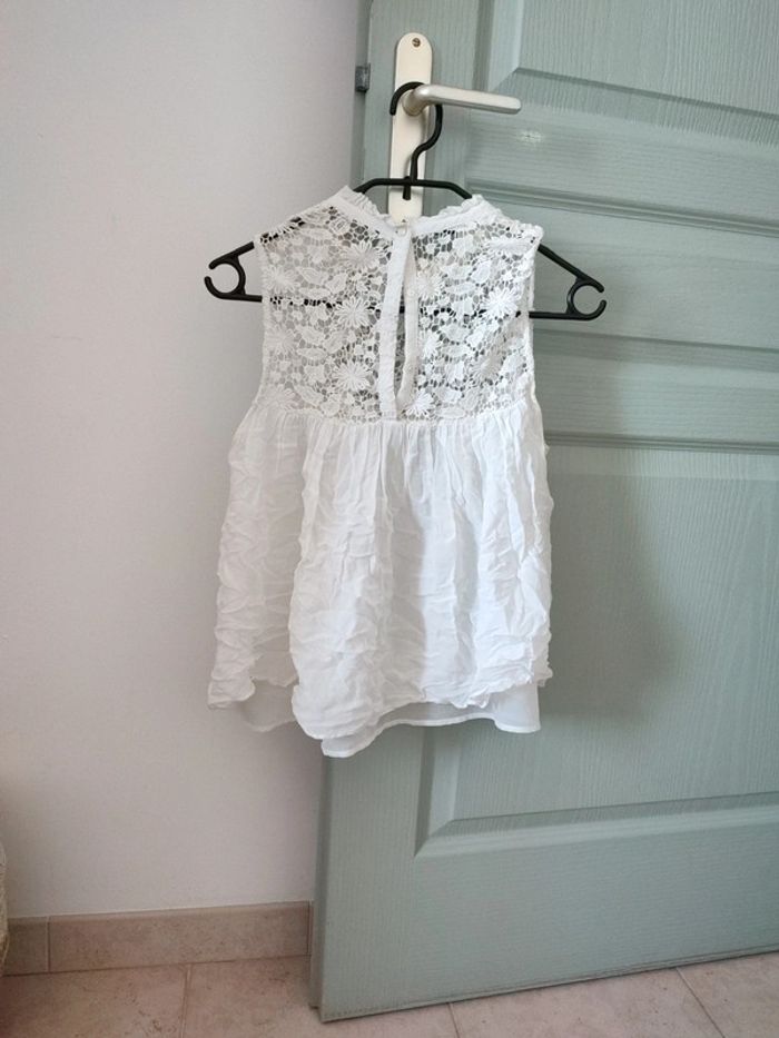 Blouse blanche col dentelle - photo numéro 2
