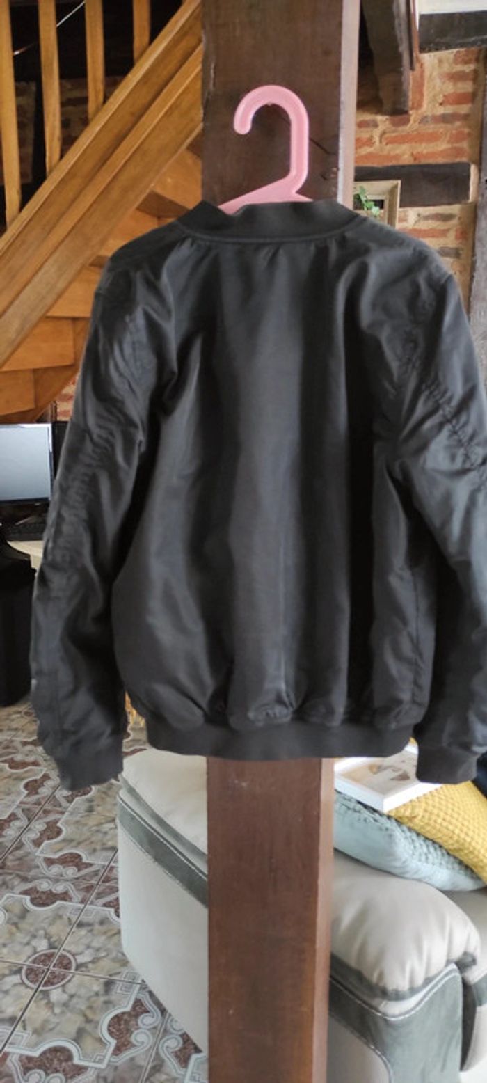 Bombers noir - photo numéro 2