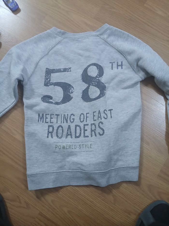 Sweat 8ans - photo numéro 2