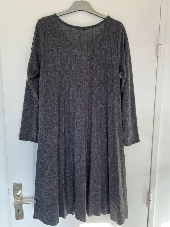 Robe manches longues 38/40 - photo numéro 2