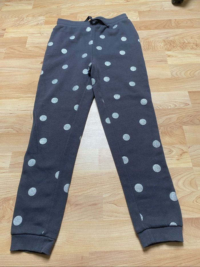 Pantalon style jogging