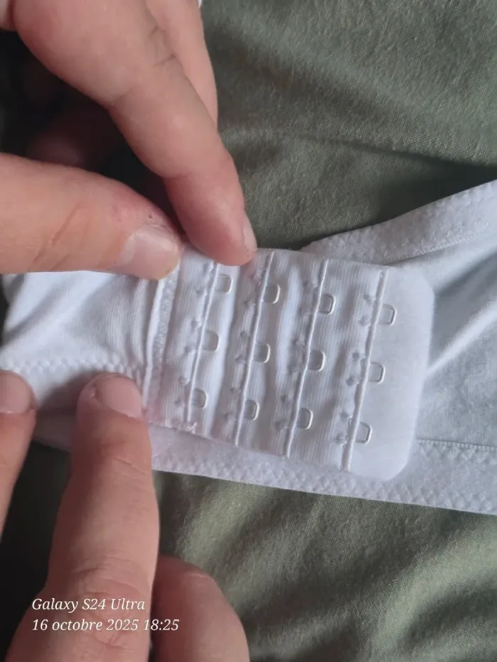 Soutien gorge blanc - photo numéro 7