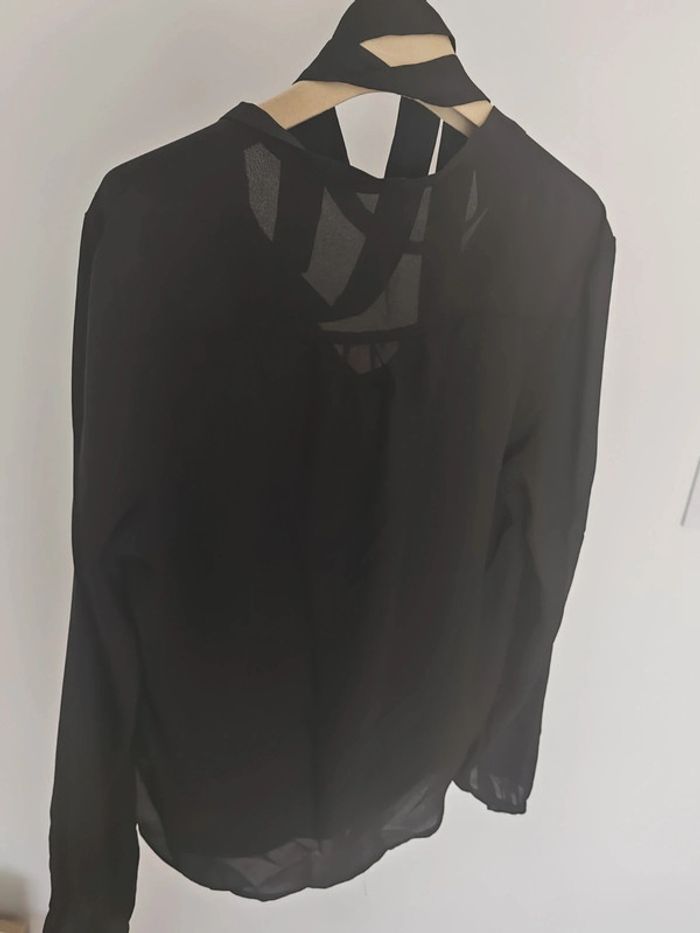 Chemise noir - photo numéro 2