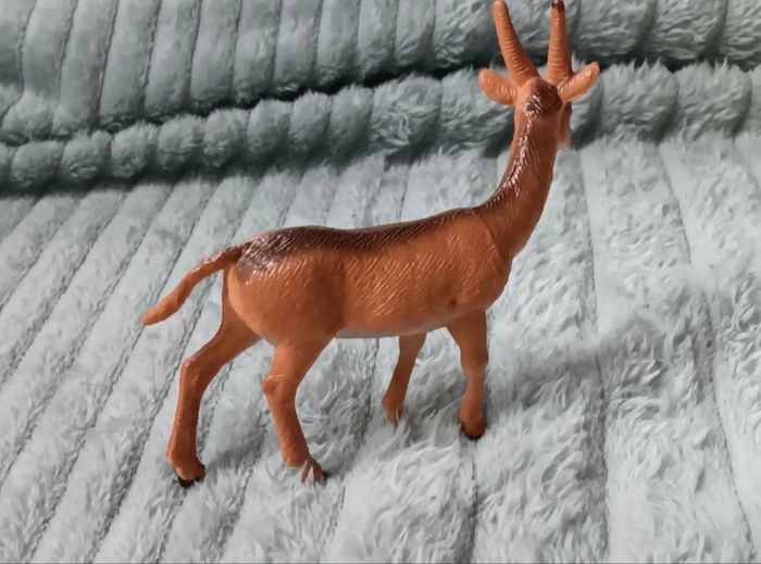 Figurine antilope 11cm - photo numéro 2