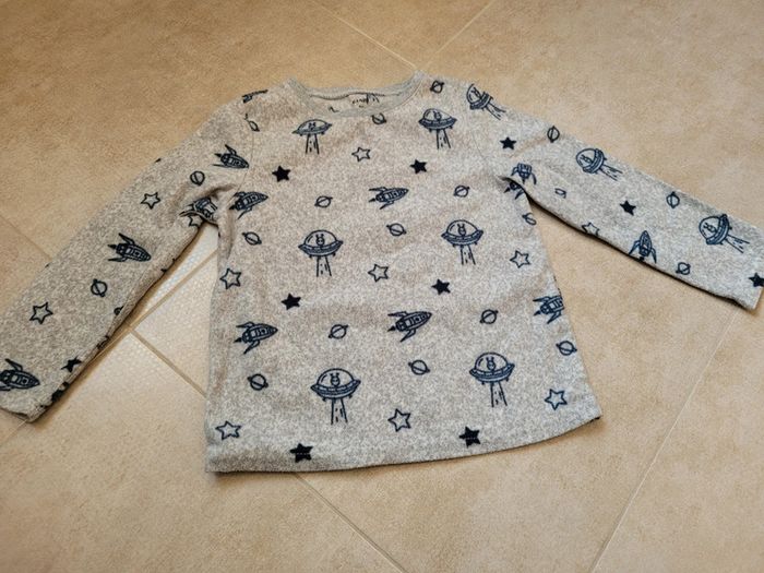 T-shirt manche long planète vaisseau étoile kiabi 6 ans