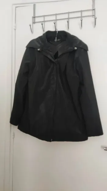 Manteau noir studio girl taille 1 38