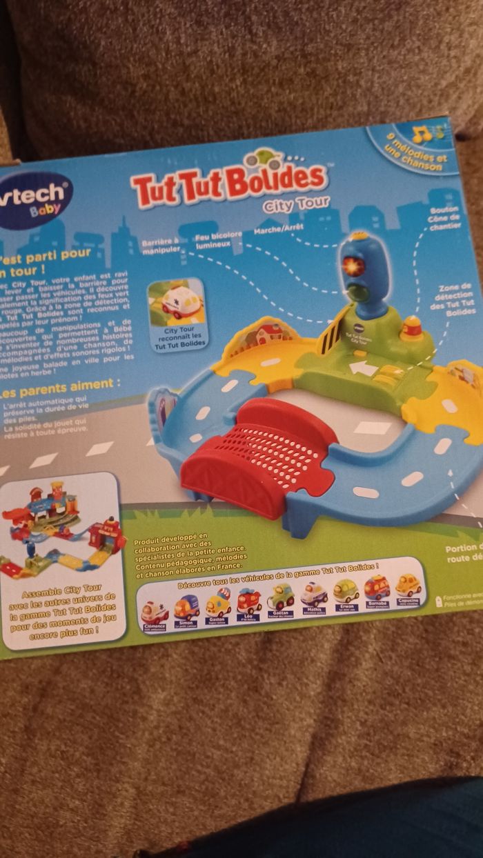 Circuit voiture tut tut bolides vtech baby 1-5 ans neuf - photo numéro 3