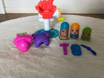 Kit Play Doh coiffeur - 9 pièces