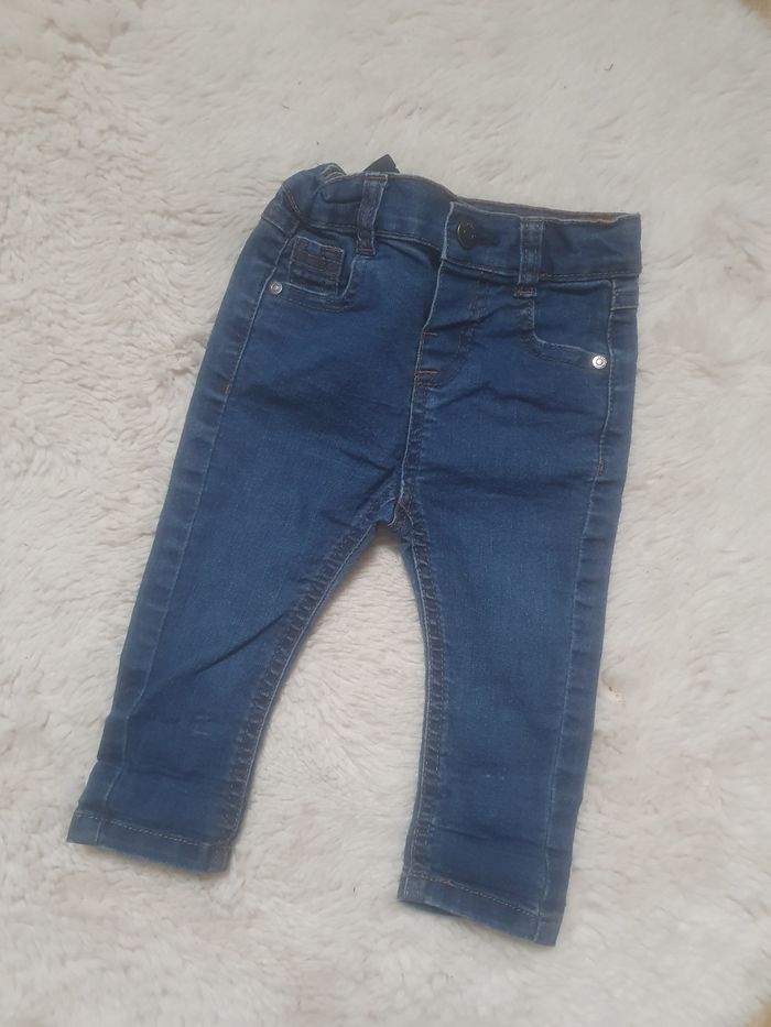 Lot de deux jeans type slim 6 mois - photo numéro 2