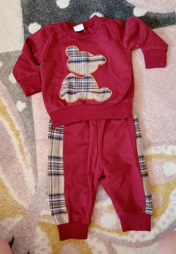 Ensemble bordeau effet burburry