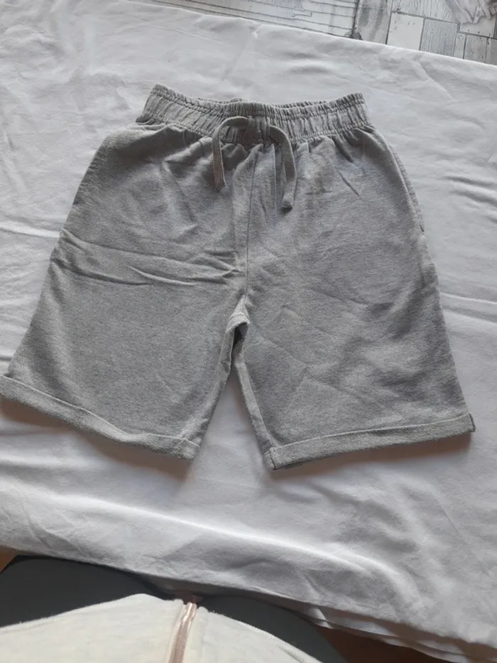 Short gris 12 ans