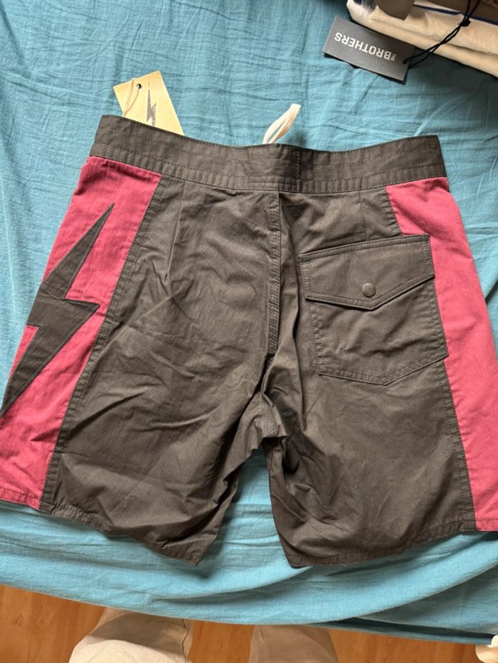 Short de bain Lightning Bolt – Taille 30 – Style rétro surf - photo numéro 2